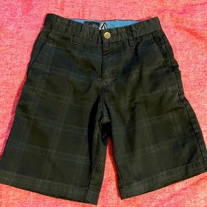 Volcom boys shorts